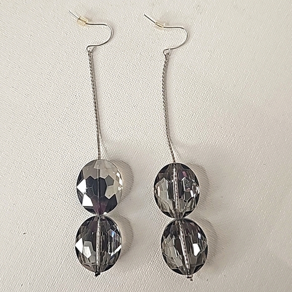 AS Diamond Cut Silver Gray Crystal Drop Earrings - Picture 3 of 11